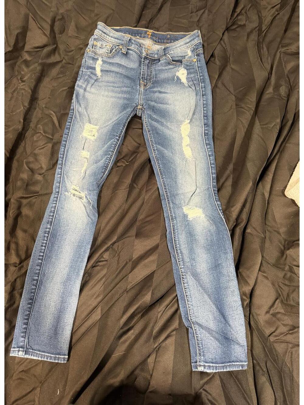 7 For All Mankind Distressed Skinny Jeans sz24
